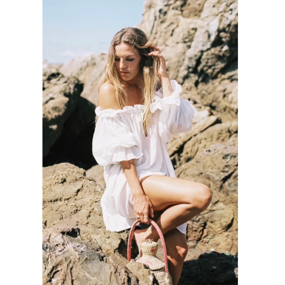 Boho Linen Ruffle Oversized Minimalist White Dress - Picture 2 of 6